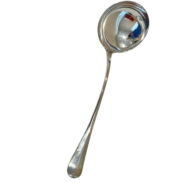 1860s Large Sheffield Silverplate Rattail Soup & Stew Ladle by Martin Hall & Co. For Sale - Image 4 of 11