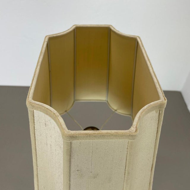 1970s Hollywood Regency Brass and Acrylic Glass Table Light attributed to WKR Lights, Germany, 1970s For Sale - Image 5 of 18