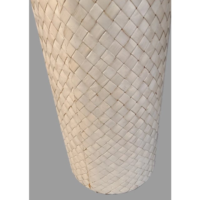 Late 20th Century Vintage Handmade Reed Weave Natural Fiber Wine Carrier Holder with Removable Handle For Sale - Image 4 of 8