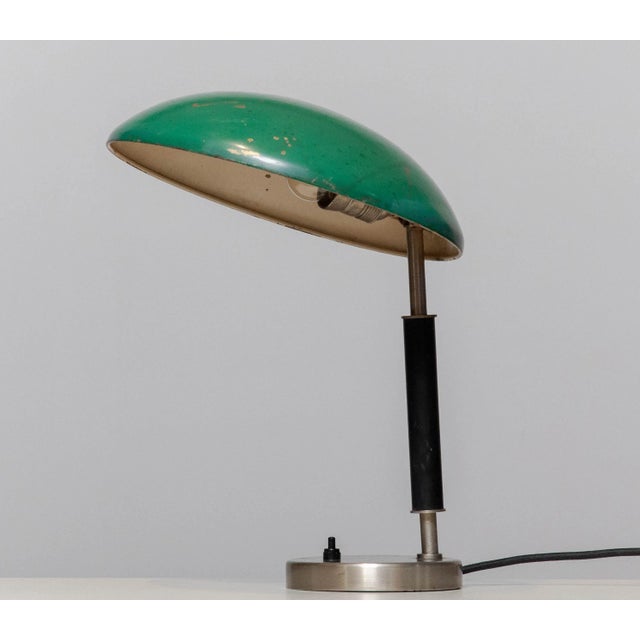 Beautiful industrial table lamp / desk lamp from the 1930's designed by Harald Notini for Arvid Böhlmarks Lampfabrik AB...