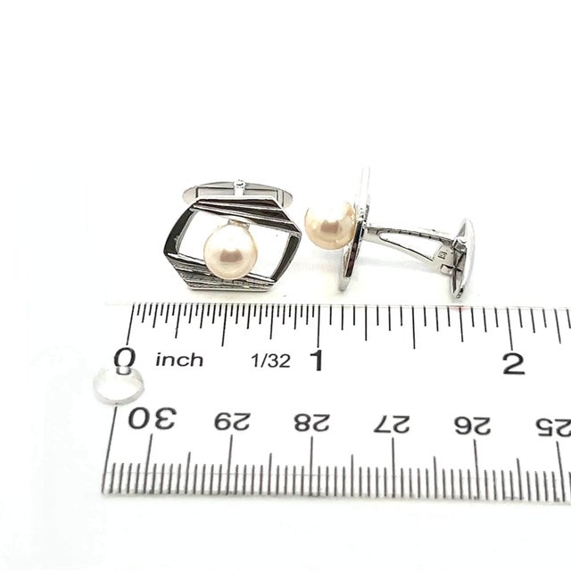 1990s Pair of Mikimoto Estate Akoya Pearl Cufflinks Silver 7.5 mm For Sale - Image 9 of 12