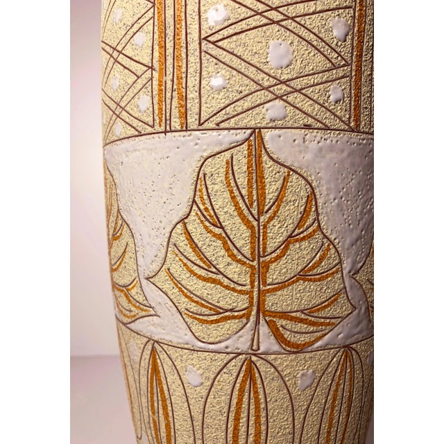 Yellow Fratelli Fanciullacci Ceramic Lamp for Raymor For Sale - Image 8 of 9