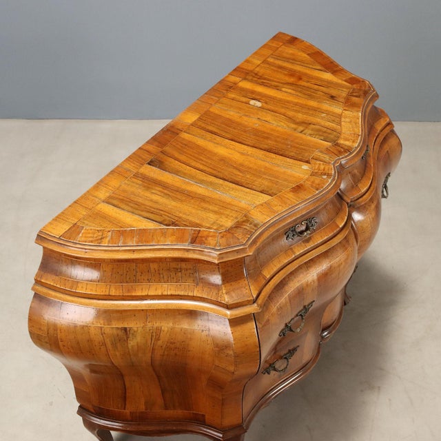 Chippendale Style Chest of Drawers in Wood For Sale - Image 9 of 12