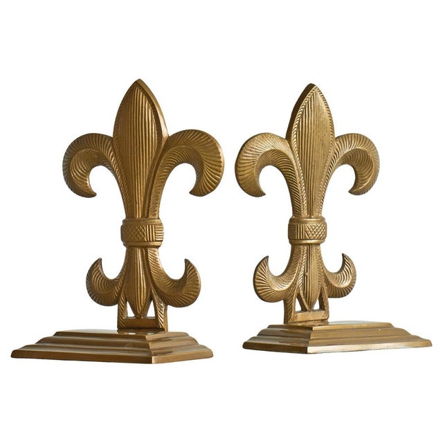Fleur-De-Lis Bookends in Patinated Brass, 1960s, Set of 2 For Sale - Image 13 of 13