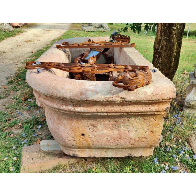 Red Verona Marble Bathtub, 19th Century For Sale - Image 5 of 8
