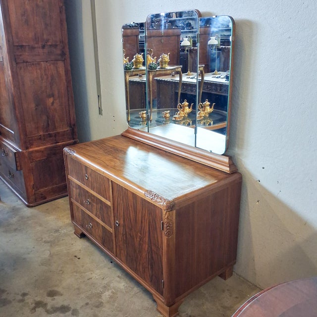 Art Deco Chest of Drawers with Folding Mirror in Walnut Veneer, 1920s For Sale - Image 17 of 18