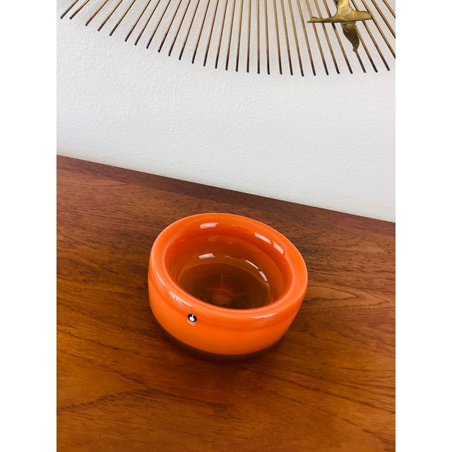 1960s Vintage Mid-Century Modern Eva Englund for Pukeberg Sweden Orange Art Glass Bowl For Sale - Image 5 of 10