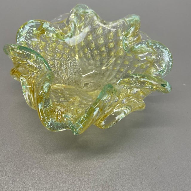 Murano Glass Flakes Bowl or Ashtray attributed to Barovier & Toso, Italy, 1970s For Sale - Image 9 of 17
