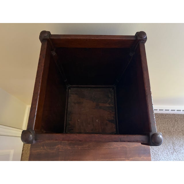 Mid 20th Century English Country Style Mahogany Planter or Wastebasket For Sale - Image 4 of 9