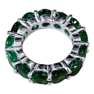 35 Pointer Each 4.5 Carat Emerald Anniversary Eternity Band / Ring in Platinum, Size 6 For Sale