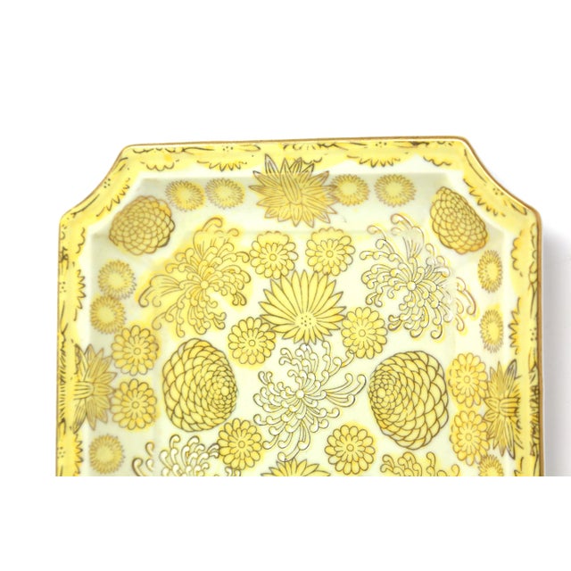 Vintage Chinese Chinoiserie Yellow & Gold Octagonal Porcelain Tray With Chrysanthemums For Sale In Tampa - Image 6 of 8