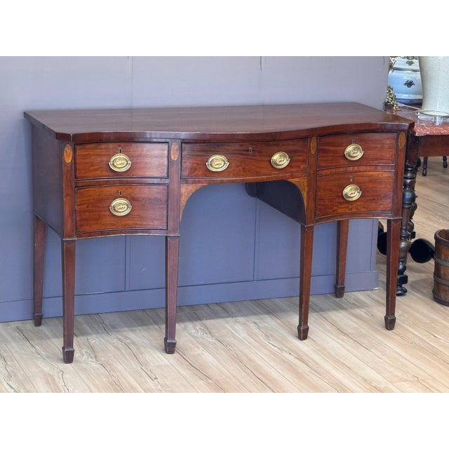 English Late 18th Century English Mahogany Serpentine-Front Sideboard For Sale - Image 3 of 14