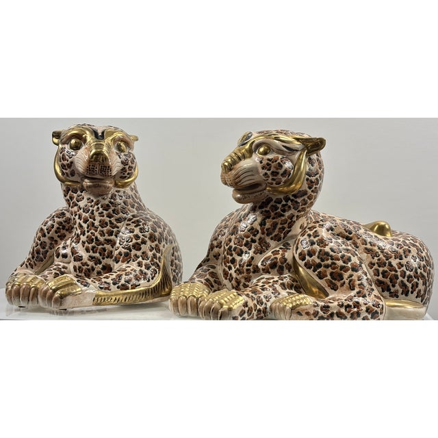 Pair of Vintage Garcia Imports Italian Hand-Painted Leopard Sculptures | Hollywood Regency Porcelain Leopards | Made in Italy, Circa 1965-1975 For Sale In Cleveland - Image 6 of 18