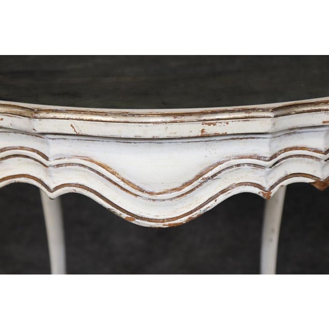 Dark Gray Pair French Louis XV Style Parcel Gilt Distressed Mirror Top End Tables For Sale - Image 8 of 11