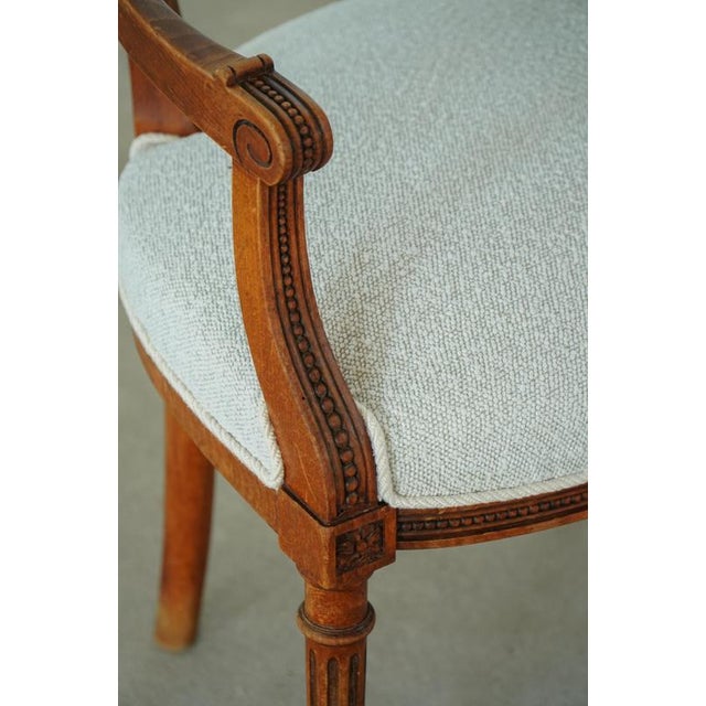 Early 20th Century Danish Art Nouveau Armchairs in Elm & Bouclé, 1920s, Set of 2 For Sale - Image 6 of 18