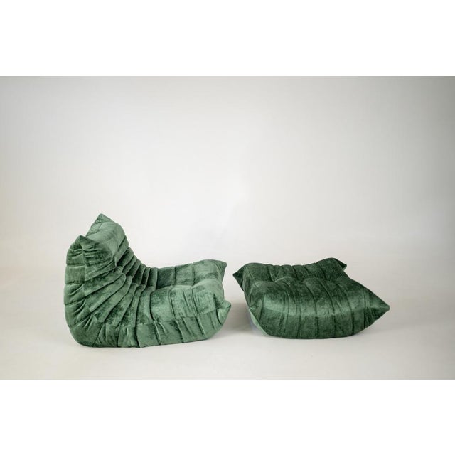 1970s Togo Lounge Chair in Pistachio Boulcet Fabric by Michel Ducaroy for Ligne Roset, 1973, Set of 2 For Sale - Image 5 of 18