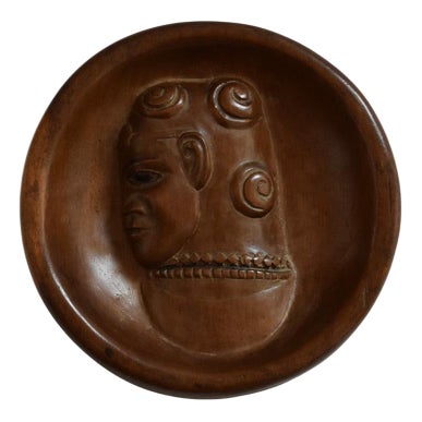 Africanist Low Round Wooden Relief Wall Sculpture, 1970s. For Sale