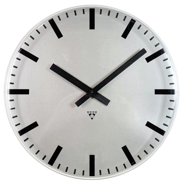 Large Vintage Office Wall Clock from Pragotron, 1980s For Sale - Image 17 of 17