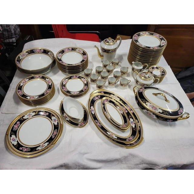 Take a seat at the table of kings and the great of this world, with this dinner service from L' Ancienne Manufacture...