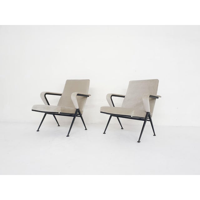 Friso Kramer Set of Armchairs by Kramer for Ahrend De Cirkel, 1959 For Sale - Image 4 of 10