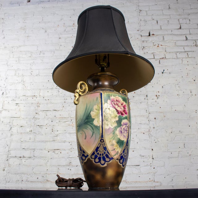 Early 20th Century Floral Table Lamp Hand Painted Porcelain Style of Royal Nippon Black Bell Shade For Sale - Image 6 of 18