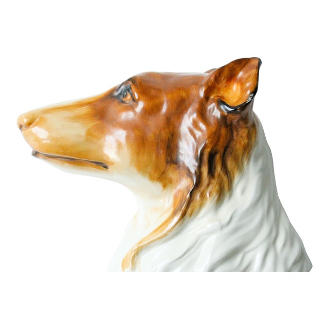 Vintage Lassie Hollywood's Dog Actor/ Figurine Wall Mount For Sale