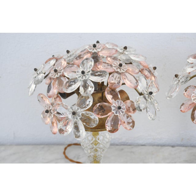 Set of 2 Larg Table Lamp Crystal Glass Flower Pink and Crystal, Brass Base, 1960 For Sale - Image 11 of 11