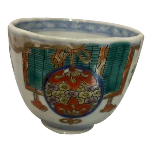 Antique Kakiemon Imari Tea Cup