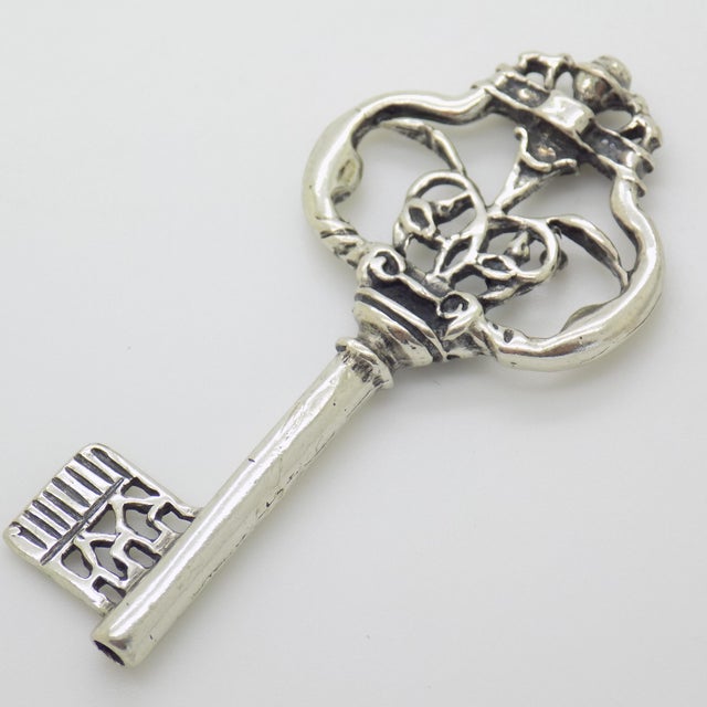 Vintage Italian Handmade Silver Key Figurine, Tuscany, Italy, 1980s For Sale - Image 6 of 13