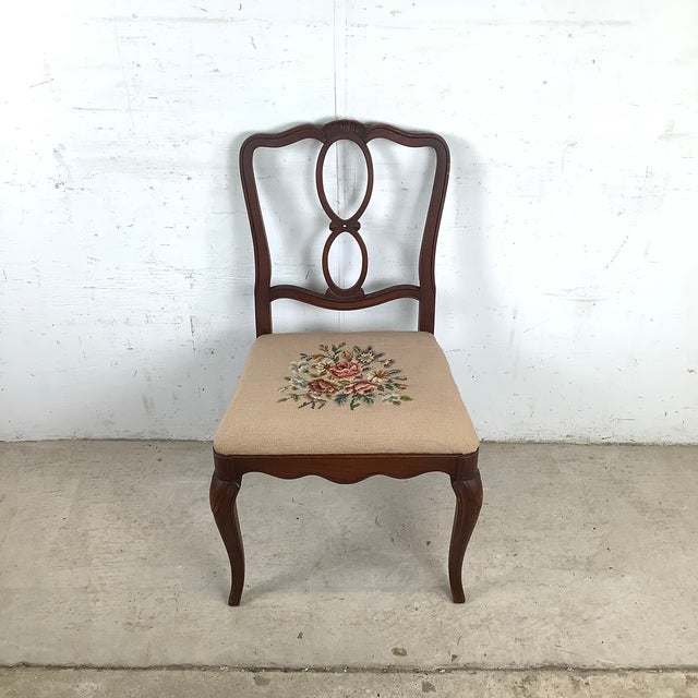 This vintage Queen Anne style side chair embodies the timeless elegance of traditional American furniture design. Crafted...