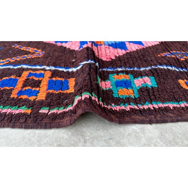 Moroccan Vintage Boujad Rug - 4'0" X 9'6" Ft For Sale - Image 11 of 11