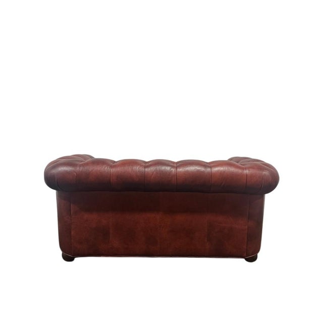 Late 20th Century Fine Leather Chesterfield Sofa Loveseat For Sale In New York - Image 6 of 8