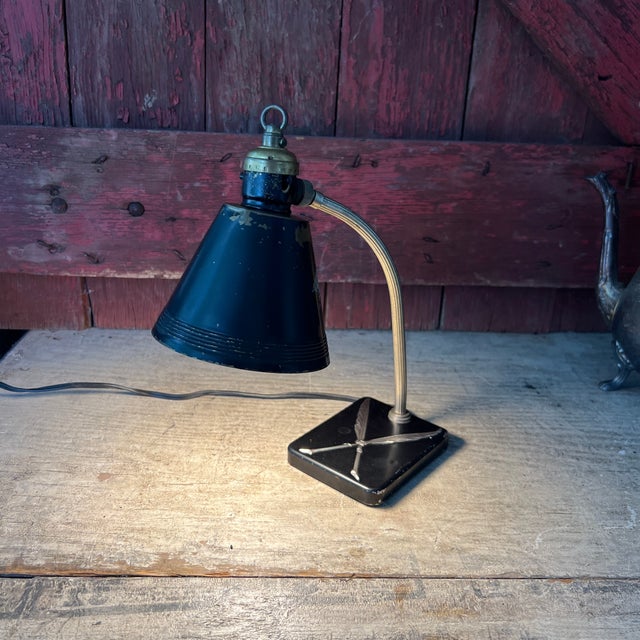 1930s Chase Brass & Copper Co. Art Deco Desk Lamp Black Shade & Feather Base For Sale - Image 13 of 17