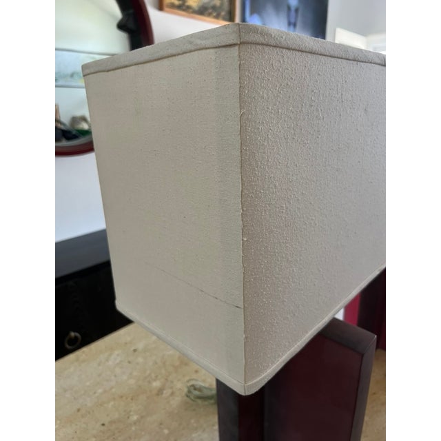 1990s Pair of California Postmodern Sculptural Frosted Resin Table Lamps by Deszign, Inc. For Sale - Image 11 of 17