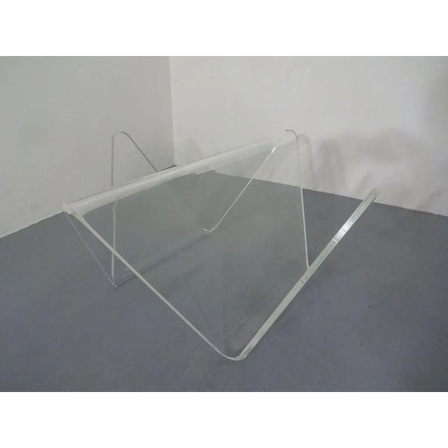 Contemporary Acrylic Glass Table or Sculpture, 1970s For Sale - Image 3 of 18