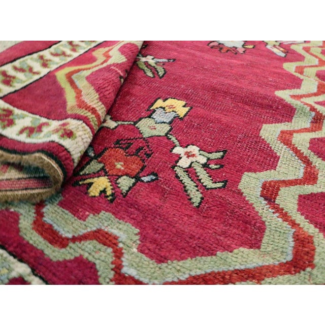 Galerie Shabab Collection Early 20th Century Turkish Ghiordes Throw Rug For Sale In New York - Image 6 of 6