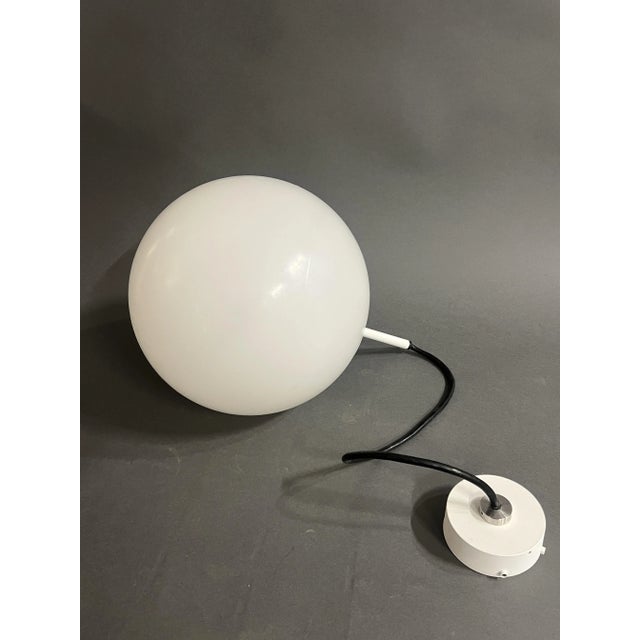 Vintage Pendant Light, in Very Good conditions. Designed 1960 to 1969 Up to 250V (Europe/UK Standard).The wiring of this...