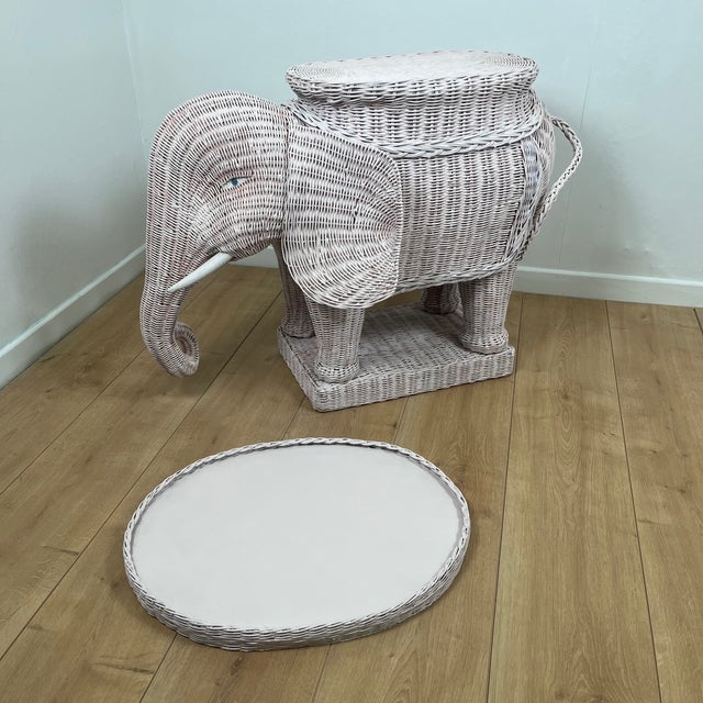 Vintage Rattan Elephant Side Table attributed to Vivai del Sud, Italy, 1960-1970 For Sale - Image 12 of 18