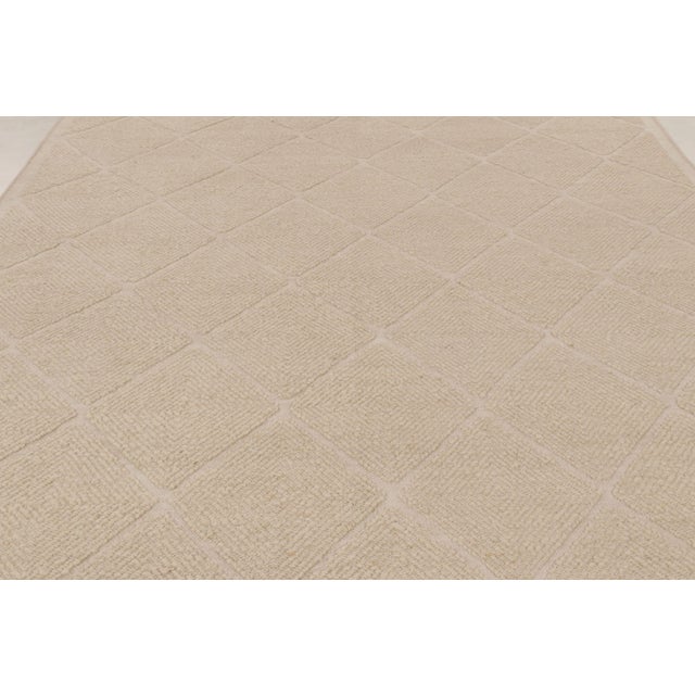 2020s Contemporary Scandinavian Style Wool Rug in Beige by Rug & Kilim, India For Sale - Image 5 of 10