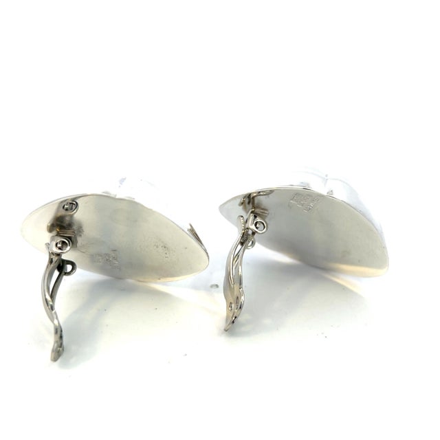 1990s Pair of Tiffany & Co Estate XL Puffed Clip-on Earrings Sterling Silver For Sale - Image 18 of 18