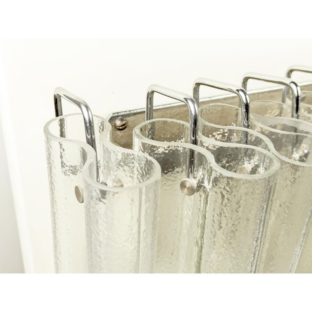 Italian Sconce in Clear Molded Glass and Chrome-Plated Metal, 1970s For Sale - Image 4 of 16