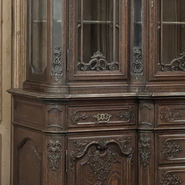 19th Century Country French Régence Liégeois Oak China Buffet For Sale - Image 10 of 18