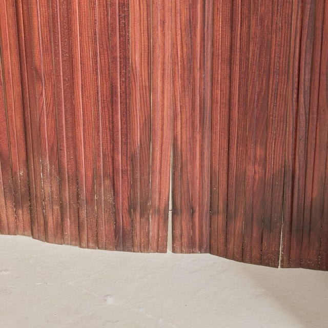 French Tambour Pine Room Divider Attributed to Jomain Baumann, 1940s For Sale In Chicago - Image 6 of 11