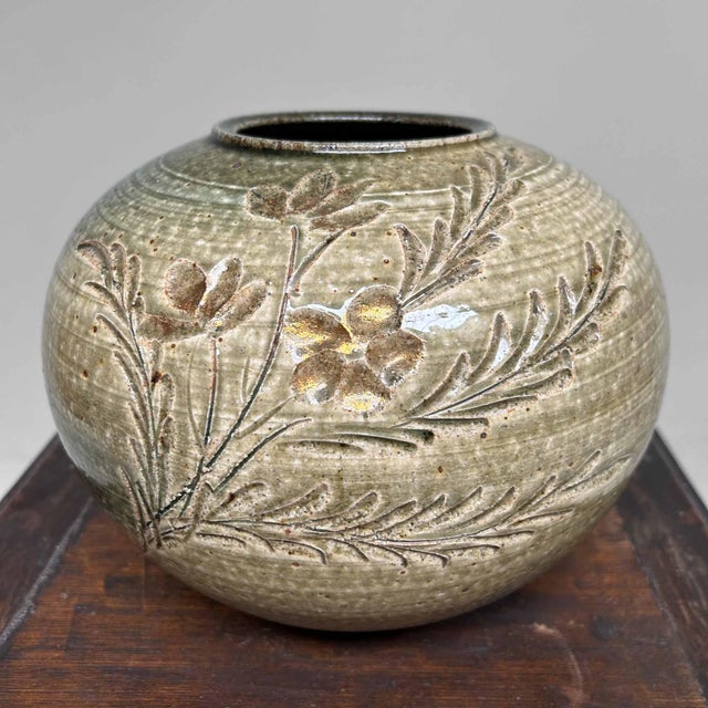 Mid-Century Shigaraki Ikebana Flower Vase, 1970s For Sale - Image 11 of 14