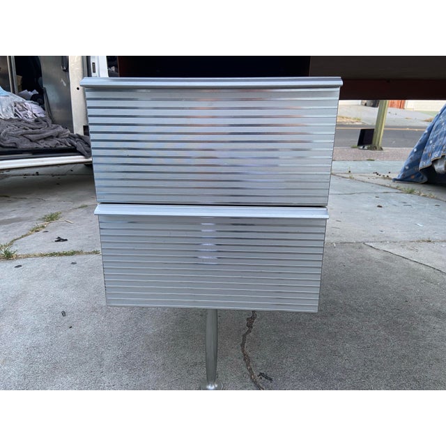 Gordon Bunshaft Vintage Mid Century Modern Aluminum Gordon Bunshaft Style Retro Modernist Desk. Unmarked For Sale - Image 4 of 12