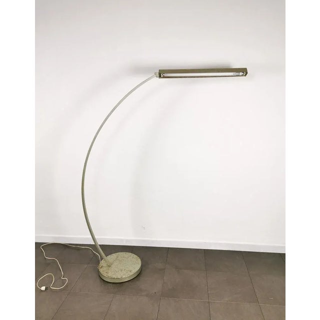 Gray Vintage Italian Gray Enameled Metal Ground Lamp Years, 1960s For Sale - Image 8 of 13