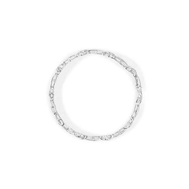 Contemporary 14K White Gold 1.0 Cttw Invisible-Set Princess Diamond Tennis Bracelet (H-I Color, SI1-SI2 Clarity) - 7" For Sale - Image 3 of 6