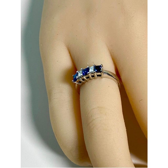 Exquisite Vintage Platinum Ring Emerald-Cut Diamonds Princess-Cut Sapphires, Size 5.5 For Sale In New York - Image 6 of 8