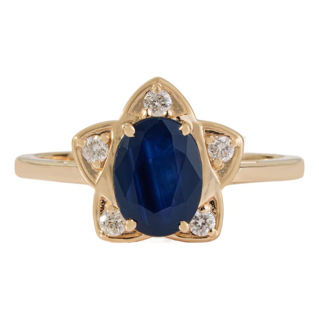 14k Yellow Gold 1.3ct Oval Deep Blue Sapphire & Diamond Star Cluster Ring Size 4 For Sale
