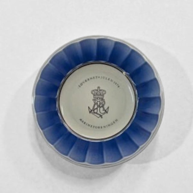 Royal Copenhagen Navy Commemorative Plate from Royal Copenhagen, Denmark, 1972 For Sale - Image 4 of 6